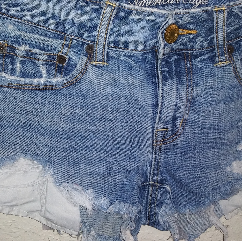 *CLEARANCE*American Eagle Distressed Jean Short